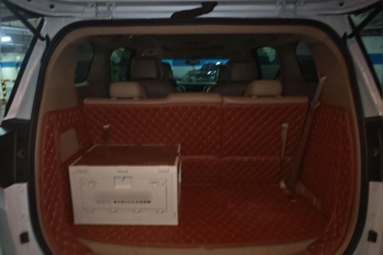 Used Buick GL8 2018 ES 28T Premium Model China VI Standard Trunk