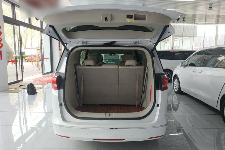 Used Buick GL8 2018 ES 28T Comfort Model China VI Standard Trunk