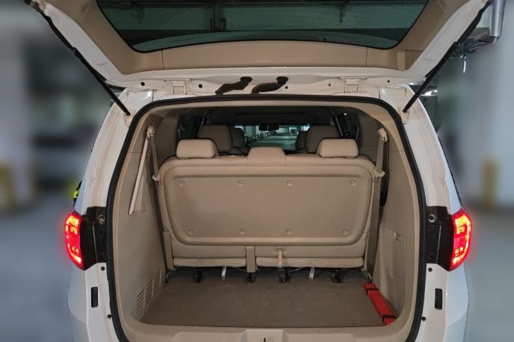 Used Buick GL8 2018 28T Luxury Model China VI Standard Trunk