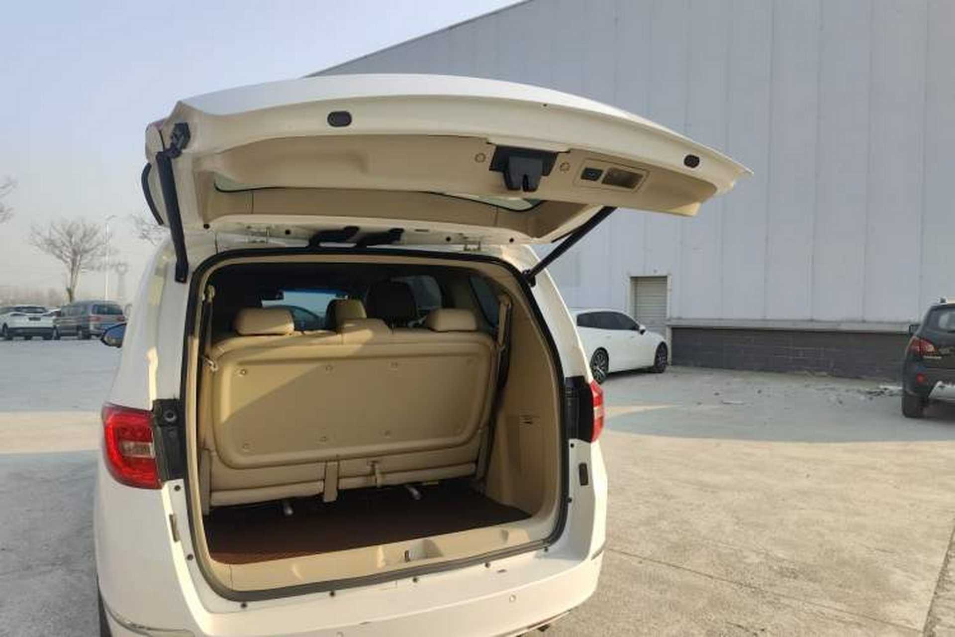 Used Buick GL8 2018 28T Luxury Model China VI Standard Trunk