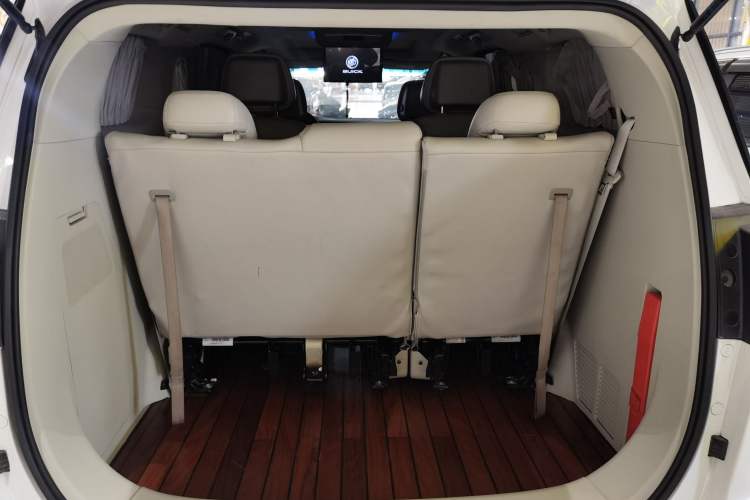 Used Buick GL8 2018 ES 28T Comfort Model China VI Standard Trunk