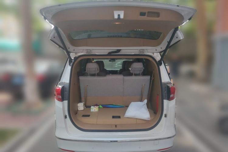 Used Buick GL8 2018 ES 28T Luxury Model China VI Standard Trunk