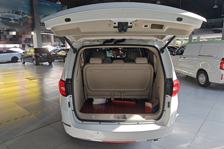 Used Buick GL8 2018 28T Luxury Model China VI Standard Trunk