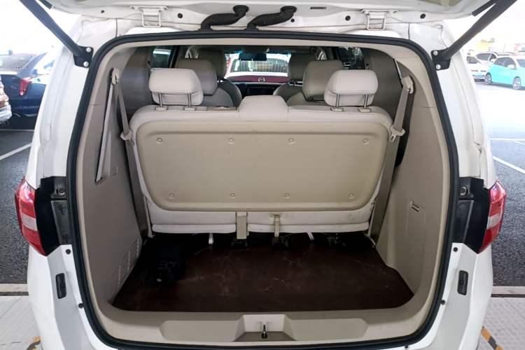 Used Buick GL8 2018 28T Luxury Model China VI Standard Trunk