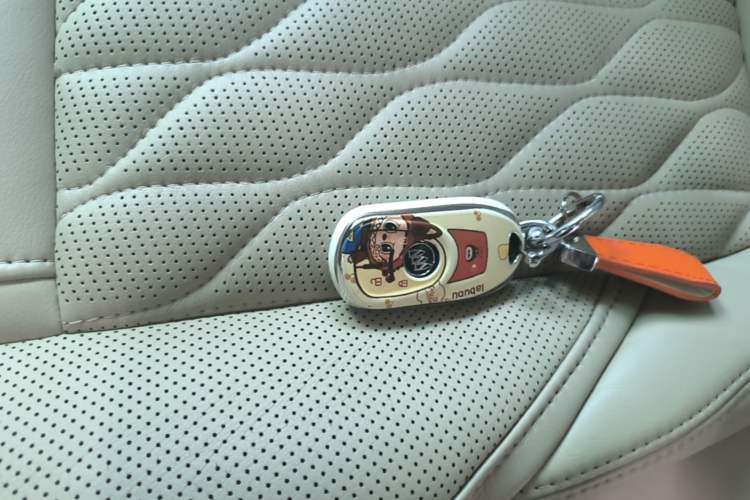 Used Buick GL8 2018 ES 28T Comfort Model China VI Standard Vehicle Key