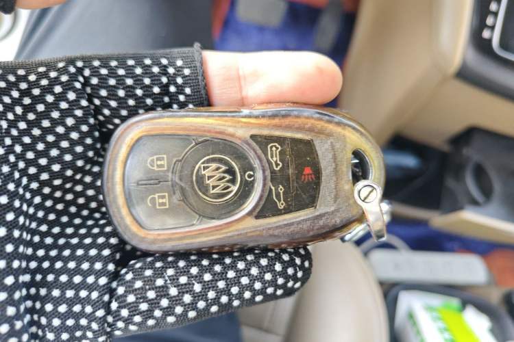Used Buick GL8 2018 ES 28T Luxury Model China VI Standard Vehicle Key