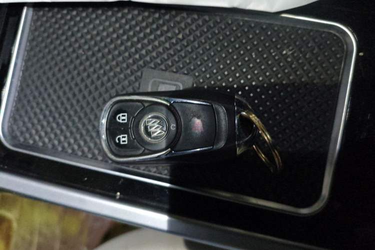 Used Buick GL8 2018 ES 28T Comfort Model China VI Standard Vehicle Key