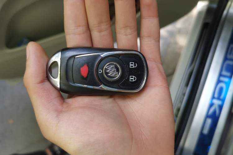 Used Buick GL8 2018 ES 28T Comfort Model China VI Standard Vehicle Key