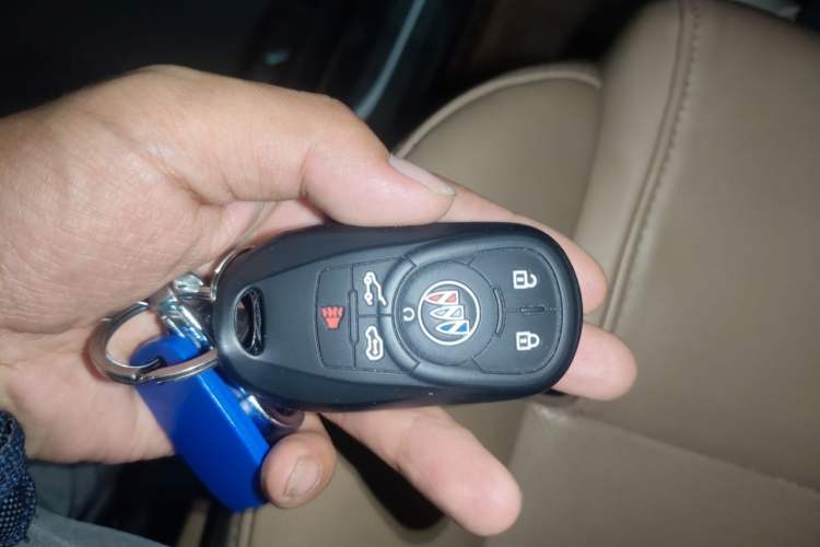 Used Buick GL8 2018 ES 28T Flagship Model China VI Standard Vehicle Key