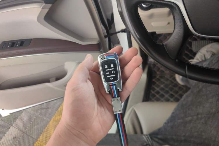 Used Buick GL8 2018 28T Luxury Model China VI Standard Vehicle Key