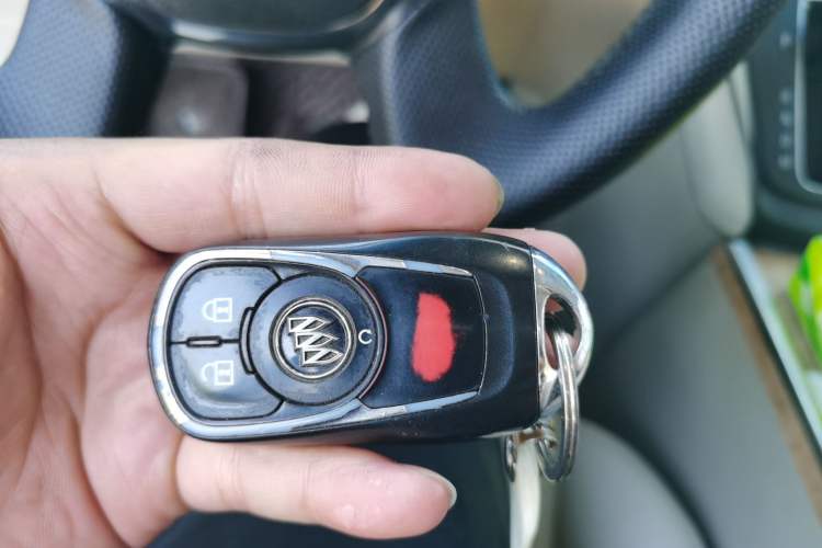 Used Buick GL8 2018 ES 28T Comfort Model China VI Standard Vehicle Key