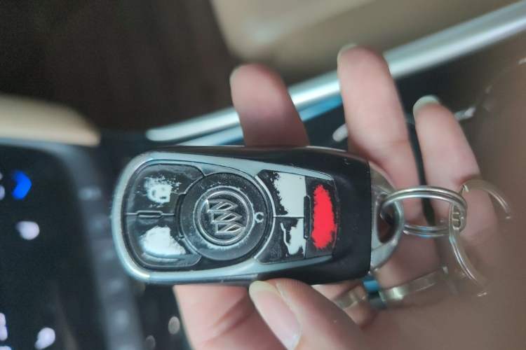 Used Buick GL8 2018 ES 28T Luxury Model China VI Standard Vehicle Key