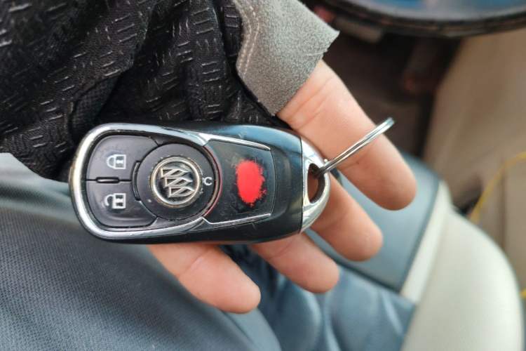 Used Buick GL8 2018 ES 28T Comfort Model China VI Standard Vehicle Key