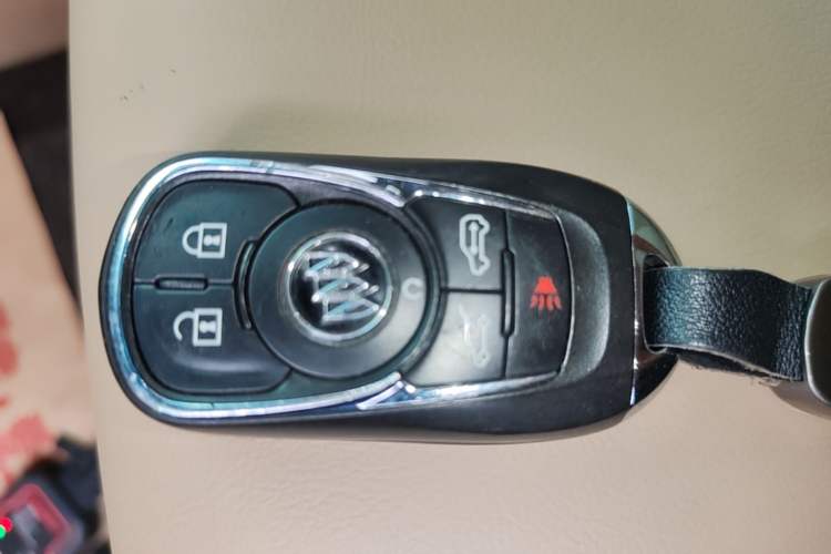 Used Buick GL8 2018 ES 28T Flagship Model China VI Standard Vehicle Key