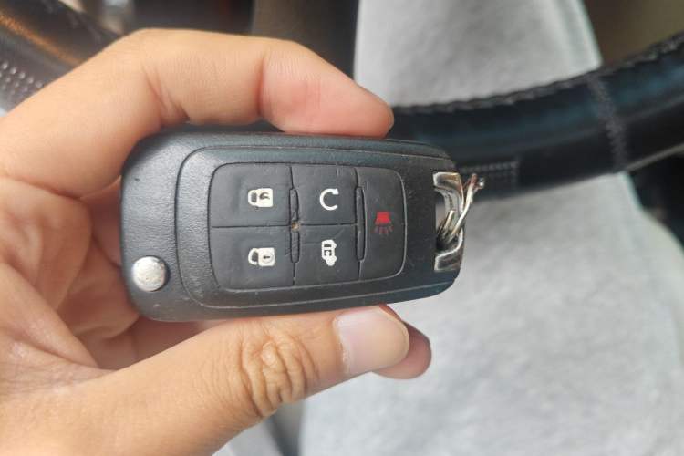Used Buick GL8 2018 28T Luxury Model China VI Standard Vehicle Key