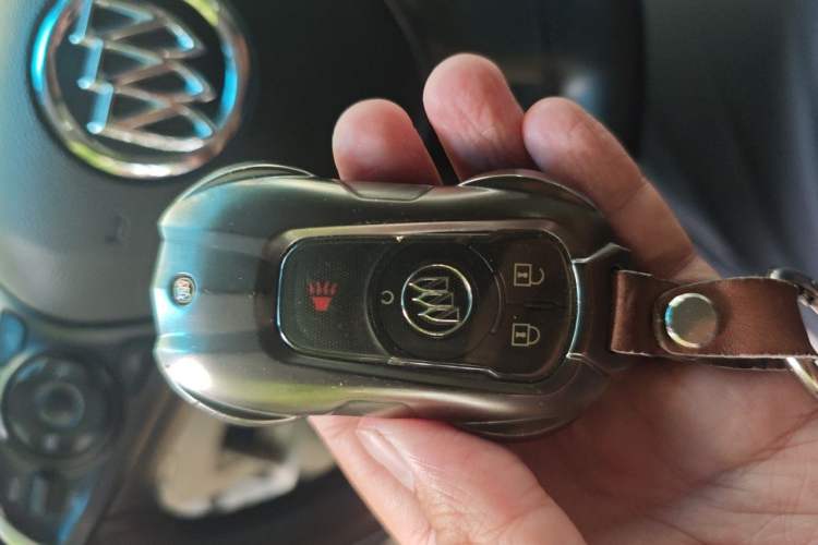 Used Buick GL8 2018 ES 28T Comfort Model China VI Standard Vehicle Key