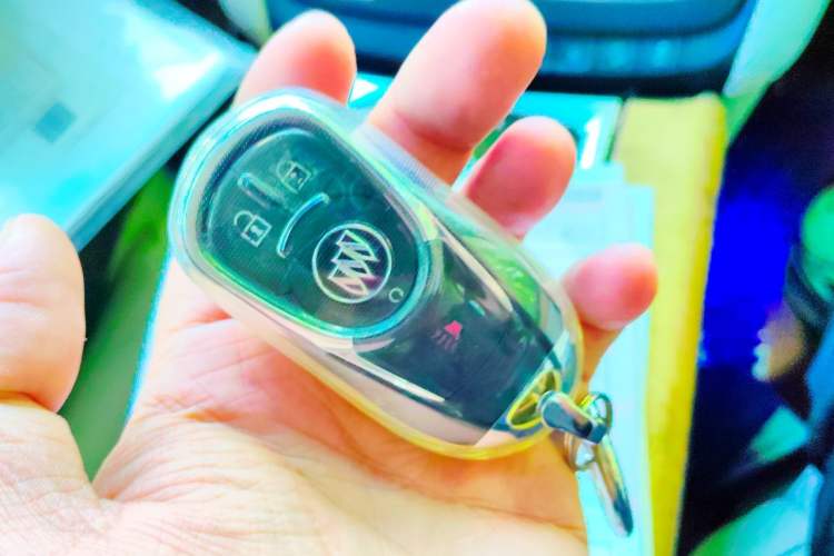 Used Buick GL8 2018 ES 28T Comfort Model China VI Standard Vehicle Key