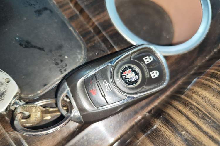 Used Buick GL8 2018 ES 28T Comfort Model China VI Standard Vehicle Key