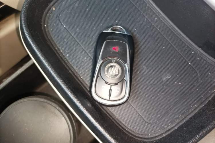 Used Buick GL8 2018 ES 28T Comfort Model China VI Standard Vehicle Key