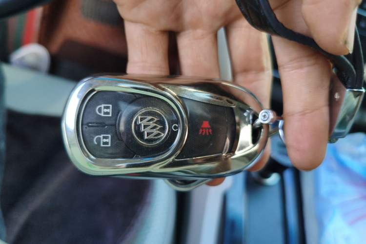 Used Buick GL8 2018 ES 28T Comfort Model China VI Standard Vehicle Key
