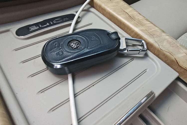 Used Buick GL8 2018 ES 28T Comfort Model China VI Standard Vehicle Key
