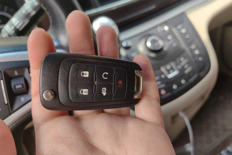 Used Buick GL8 2018 28T Luxury Model China VI Standard Vehicle Key