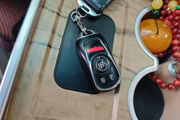 Used Buick GL8 2018 ES 28T Comfort Model China VI Standard Vehicle Key