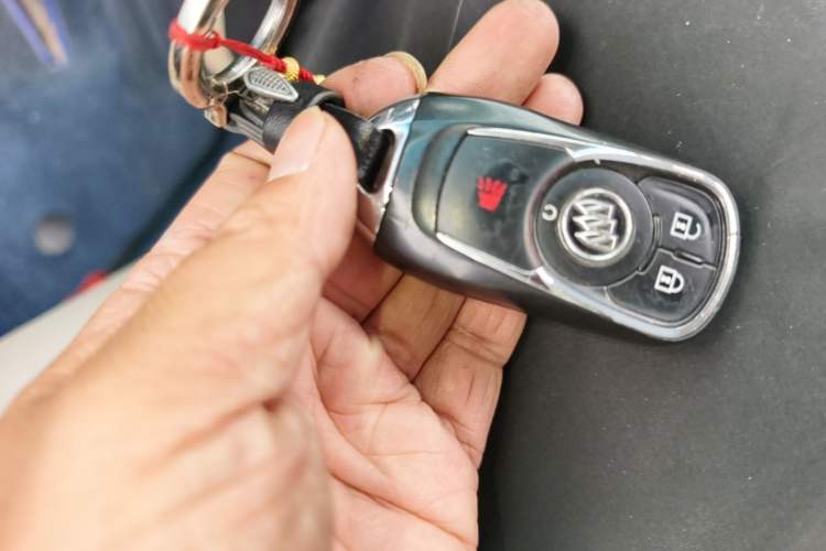 Used Buick GL8 2018 ES 28T Comfort Model China VI Standard Vehicle Key