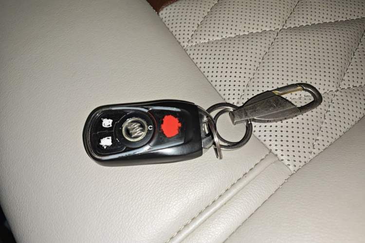 Used Buick GL8 2018 ES 28T Comfort Model China VI Standard Vehicle Key