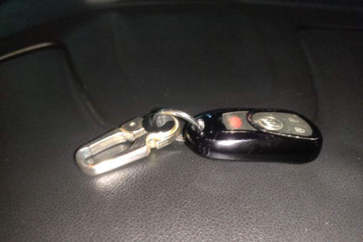Used Buick GL8 2018 ES 28T Comfort Model China VI Standard Vehicle Key