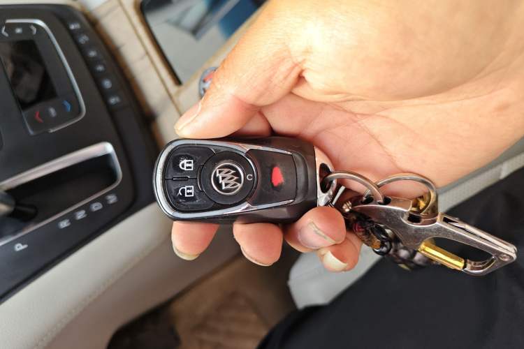 Used Buick GL8 2018 ES 28T Comfort Model China VI Standard Vehicle Key