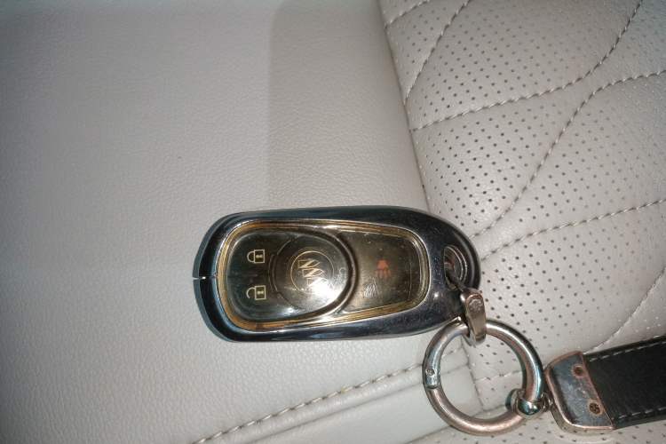 Used Buick GL8 2018 ES 28T Comfort Model China VI Standard Vehicle Key