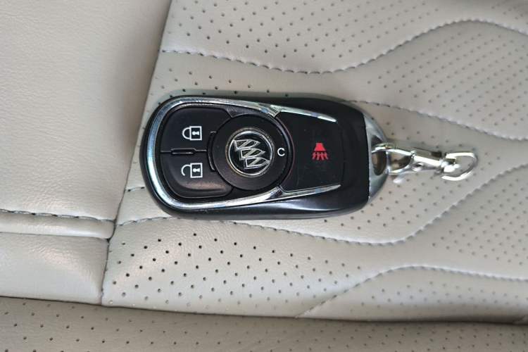 Used Buick GL8 2018 ES 28T Comfort Model China VI Standard Vehicle Key