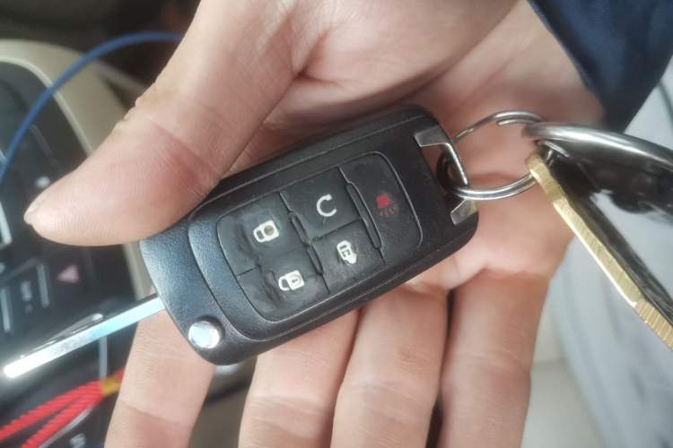 Used Buick GL8 2018 28T Luxury Model China VI Standard Vehicle Key