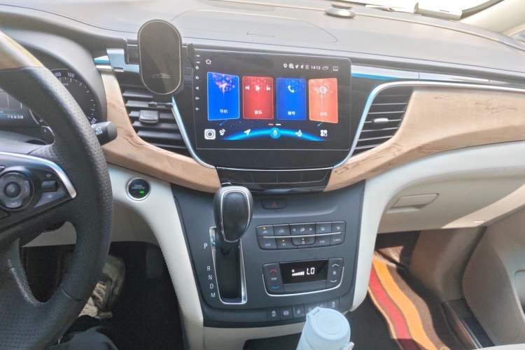 Used Buick GL8 2018 ES 28T Comfort Model China VI Standard Audio And AC Panel