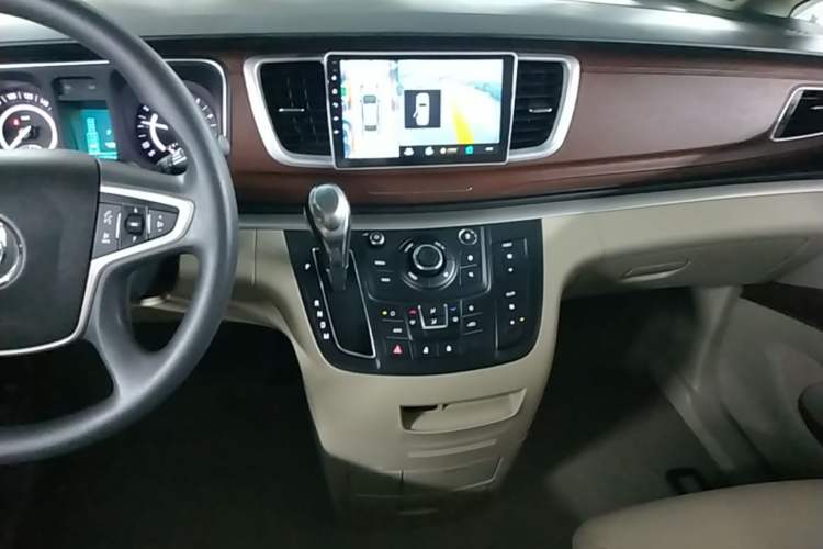 Used Buick GL8 2018 28T Comfort Model China VI Standard Audio And AC Panel