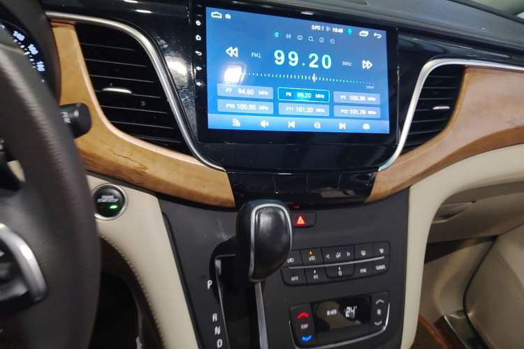 Used Buick GL8 2018 ES 28T Comfort Model China VI Standard Audio And AC Panel