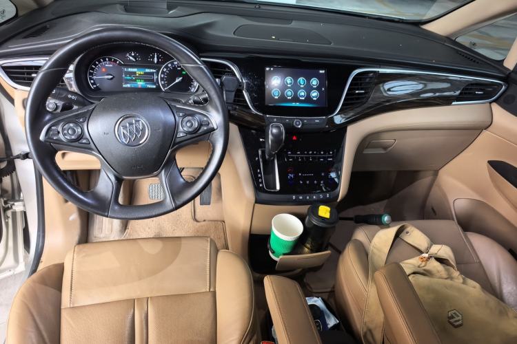 Used Buick GL8 2018 ES 28T Flagship Model China VI Standard Center Console