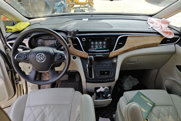Used Buick GL8 2018 ES 28T Comfort Model China VI Standard Center Console