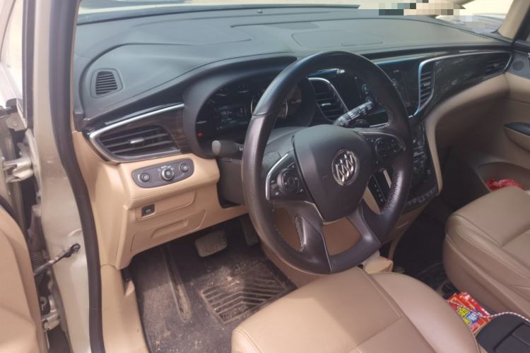 Used Buick GL8 2018 ES 28T Luxury Model China VI Standard Center Console