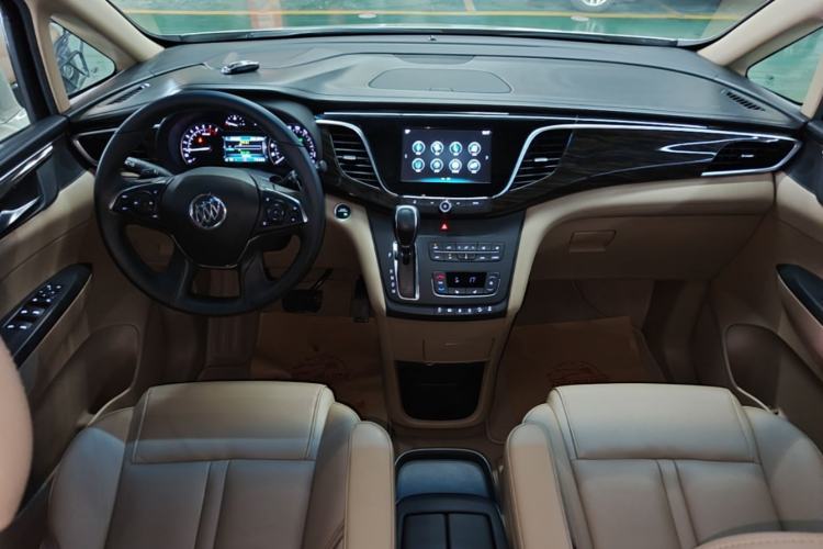 Used Buick GL8 2018 ES 28T Premium Model China VI Standard Center Console