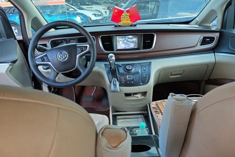 Used Buick GL8 2018 28T Comfort Model China VI Standard Center Console