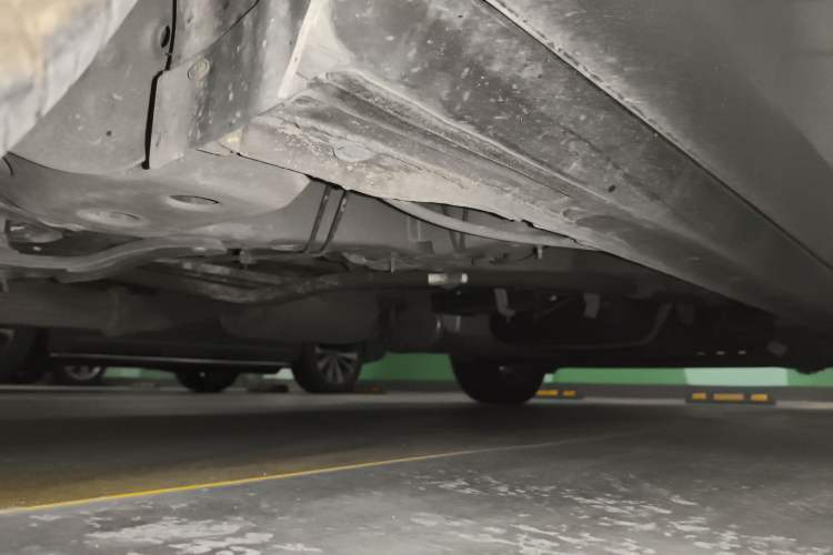 Used Buick GL8 2018 28T Comfort Model China VI Standard Chassis Front Left