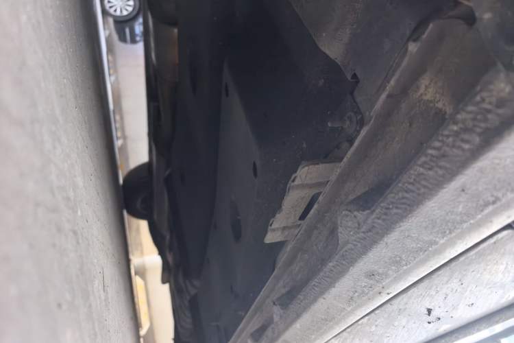 Used Buick GL8 2018 ES 28T Flagship Model China VI Standard Chassis Front Left