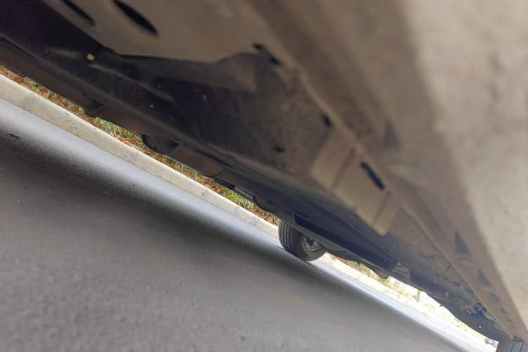 Used Buick GL8 2018 ES 28T Flagship Model China VI Standard Chassis Front Left