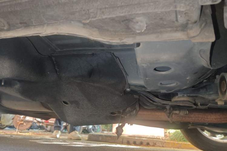 Used Buick GL8 2018 28T Prestige Version China VI Standard Chassis Front Right