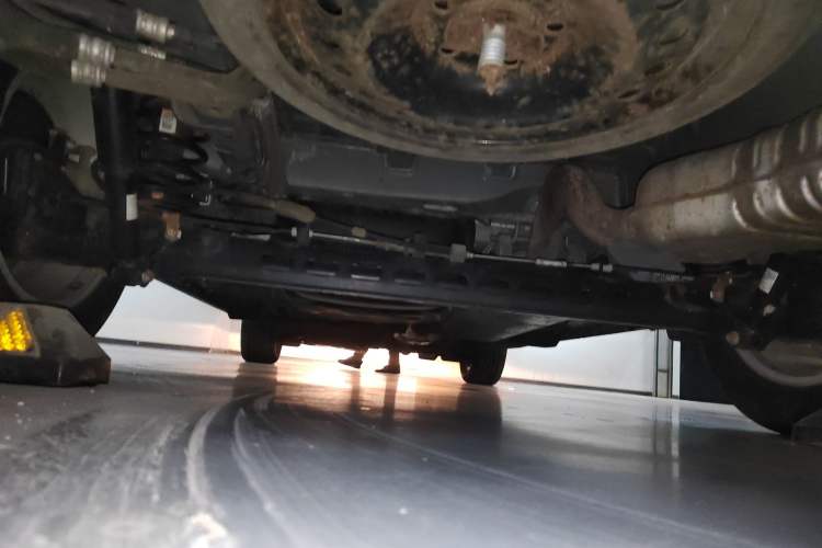 Used Buick GL8 2018 28T Luxury Model China VI Standard Chassis Rear
