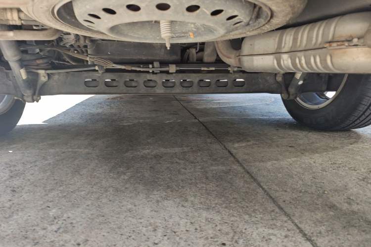 Used Buick GL8 2018 28T Luxury Model China VI Standard Chassis Rear