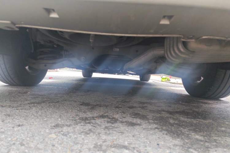 Used Buick GL8 2018 ES 28T Comfort Model China VI Standard Chassis Rear