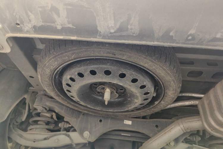 Used Buick GL8 2018 ES 28T Comfort Model China VI Standard Chassis Rear